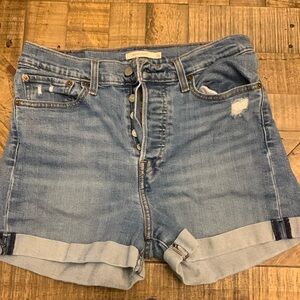 Levi shorts